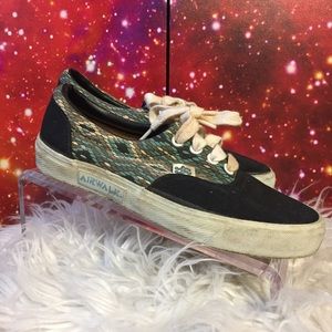 Ultra vintage early 90s AirWalk skate sneakers